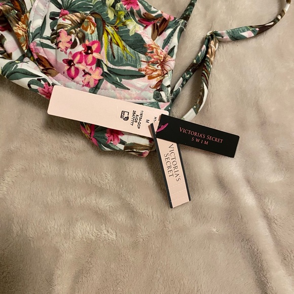 Victoria’s Secret Floral One Piece Swimsuit Open Back Underwire size Med- NWT. - Picture 4 of 5